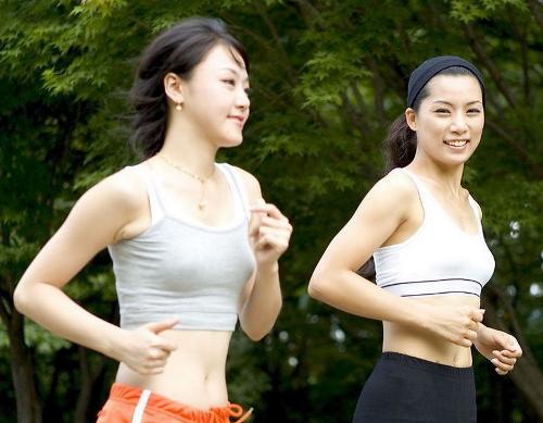 心理学堂:体内水分对减肥的影响