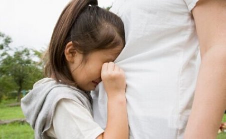 家庭教育:破坏孩子安全感的行为